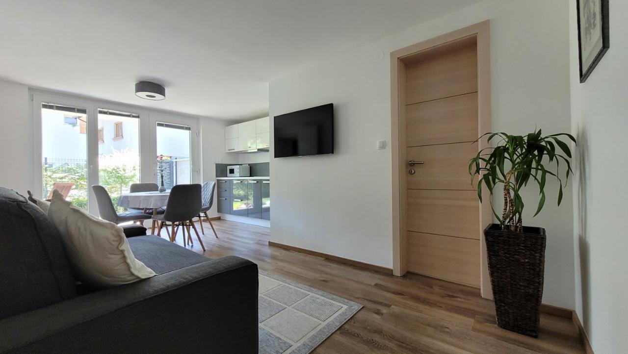 Apartma Julija Luče Εξωτερικό φωτογραφία